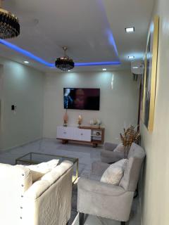 Gorgeous 3 Bedrooms and Two and a half Bathrooms Apt!!! - 4