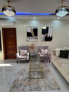 Gorgeous 3 Bedrooms and Two and a half Bathrooms Apt!!! - 7