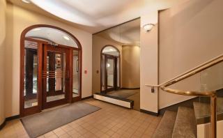 Secure updated apartment in Belltown - 4