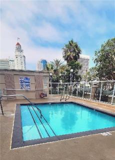 One-Bedroom Condo with City Views and Resort Ameni - 2