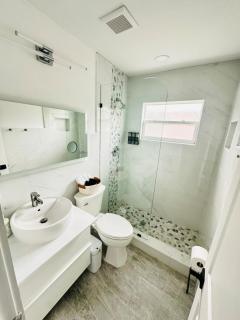 Cozy Retreat Near Downtown Fort Myers - 2