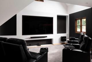 Beautiful Country Farmhouse Set In A Stunning Woodland With Pool, Sauna & Parking at 'The Old Farmhouse' - 7