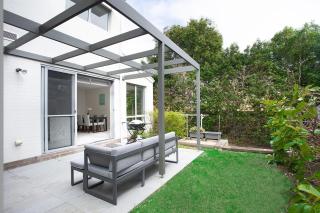 Modern 4BR, 5Min Drive to Coogee - 4
