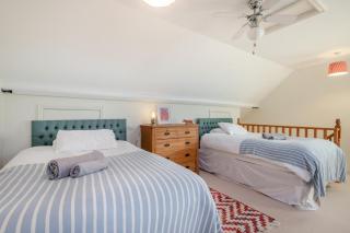 Dawlish House - 1
