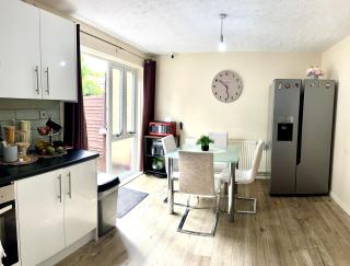 Friendly Family Home Stay - Peterborough - 0