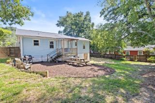 Shem Shack-Old Village 5 mins to Beach - 4