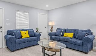 2B1B New Apt Near SPI - 3