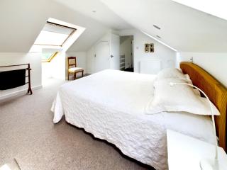 Bright comfy home, sea views and big skies - Banff - 5