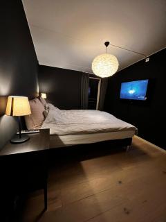 Large and airy penthouse, including parking! - 8