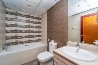 Luxury Oceanfront Fully Furnished 2BR! - Ajman - 6