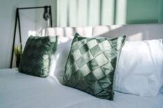 3 BR House By Eason Stays Short Lets & Serviced Accommodation Liverpool With Free parking! - 1