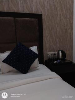 Hotel Bharat 65 - New Delhi - 9