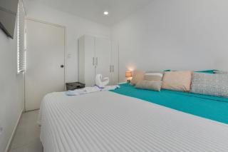 Hotel experience with daily housekeeping and laundry - 1