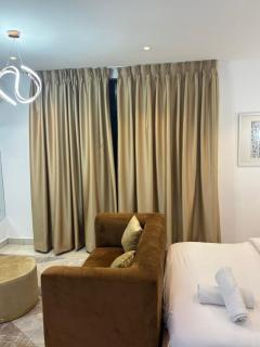 Spacious Cozy Studio at Embassy Garden - Accra - 2