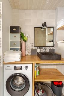 Diane - Beach, Wi-Fi, sleeps 6, Modern and Neat - 5