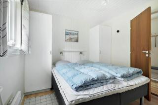 1552-Aakirkeby-Maegardsskoven-9 - 1