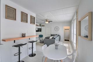 Casa Brisa Galveston Minutes from Beach! - 1