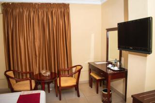 Bridgeview Hotel and Conference Centre - 6