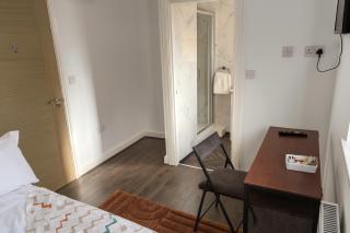 City Centre Room - Walk to Station - Fast Wi-Fi - Coventry - 5