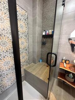 Modern 3BR Duplex in Einbay with Private Roof - 5