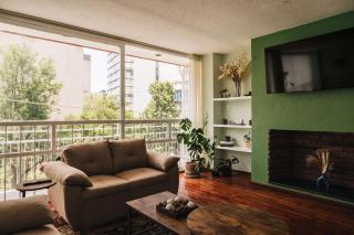 3BR in Condesa w Balcony, Roma Across St - 0