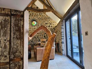 The Stone Barn, Eco Friendly, Wood-Fired Hot Tub - 8