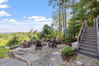 Lakeside Luxury Retreat with Winnipesaukee Views - 4
