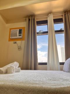 Radiance Manila Bay Bayview Comfort with Pool & Pet-Friendly - 6