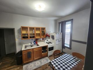 K5 2nd Floor Studio Near MTU, Keweenaw, Great Rates -  - 7