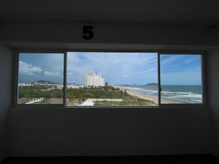 La View 502 - 3