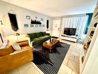 Pristine Montrose Walkable Apt Half Block to Menil Museum - 7