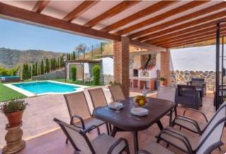 A nice country house with large outdoor areas and a Jacuzzi - 9