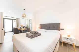 Suite Deluxe Valencia - Beach II Apartments - 9