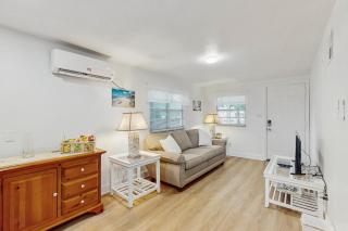 Suite West B - 9