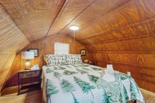 Suite West C - 3