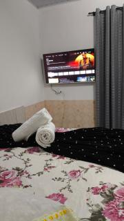 Casa com Suite - 6min do Aeroporto e Rodoviária - 9
