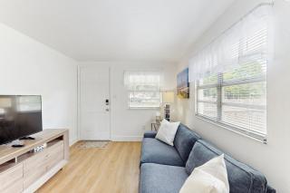 Suite West A - 6