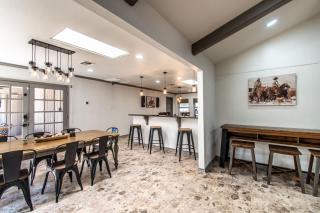 Texas Retreat on Ocean Drive Sleeps 19 with Hot Tub & Game Room - 5