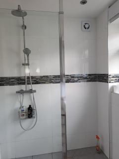 House in Windsor - 3 bedrooms - 4