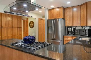 Private Hot Tub, Pet Friendly, Beds for any group dynamic - 1