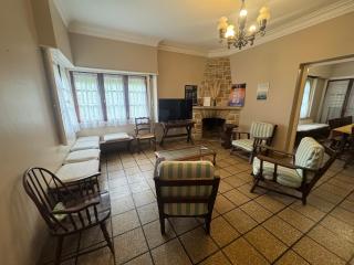 Casa grande en Miramar con parque, quincho y parrilla - 2