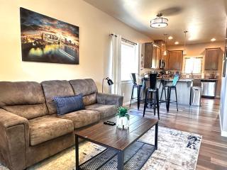 Cheerful New 2 Bedroom Home In Cul De Sac Netflix - Medford - 7