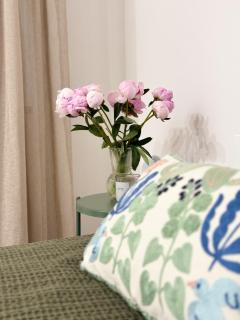 Central Apartment with Mountain View - Almaty - 3