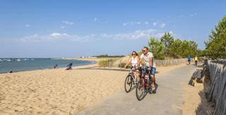 Family cocoon by the sea - 7