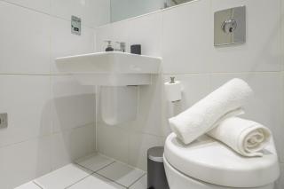 Central Luxury Apartment - Perfect for business stays - 4