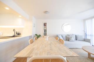 Surfrider - Beach front apartment with pool - 3