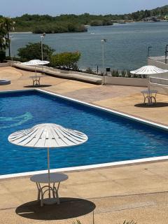 Apartamento de lujo frente al mar en residencia con piscina, planta electrica y gym - 3