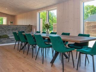 14 person holiday home in Glesborg-By Traum - 2