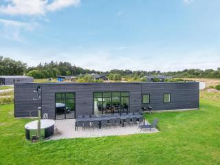 14 person holiday home in Glesborg - 0