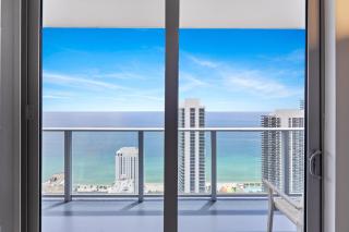 Penthouse Ocean View Stay and Free Parking - 7